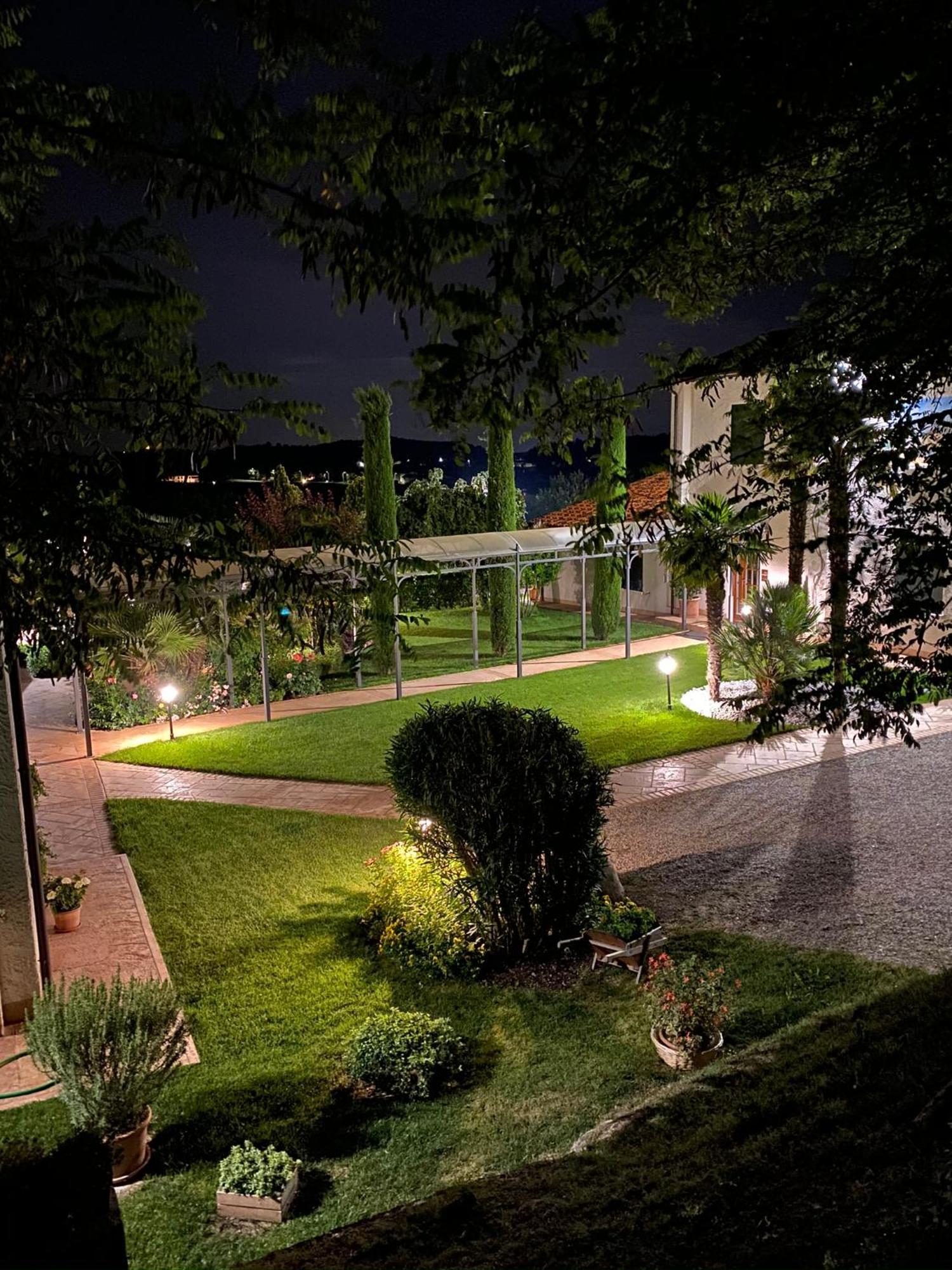 B&B Corte Delle Rose Castiglione Delle Stiviere Bagian luar foto