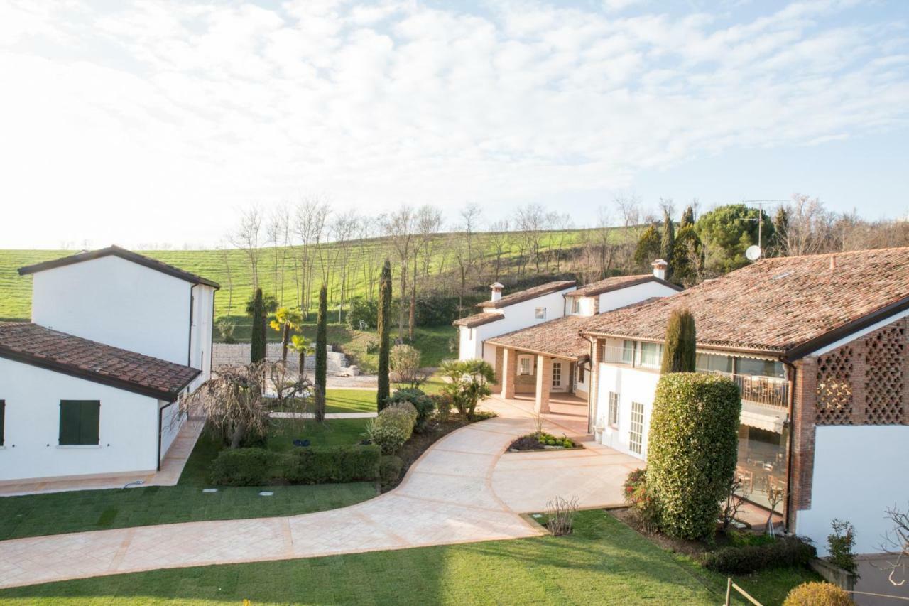B&B Corte Delle Rose Castiglione Delle Stiviere Bagian luar foto