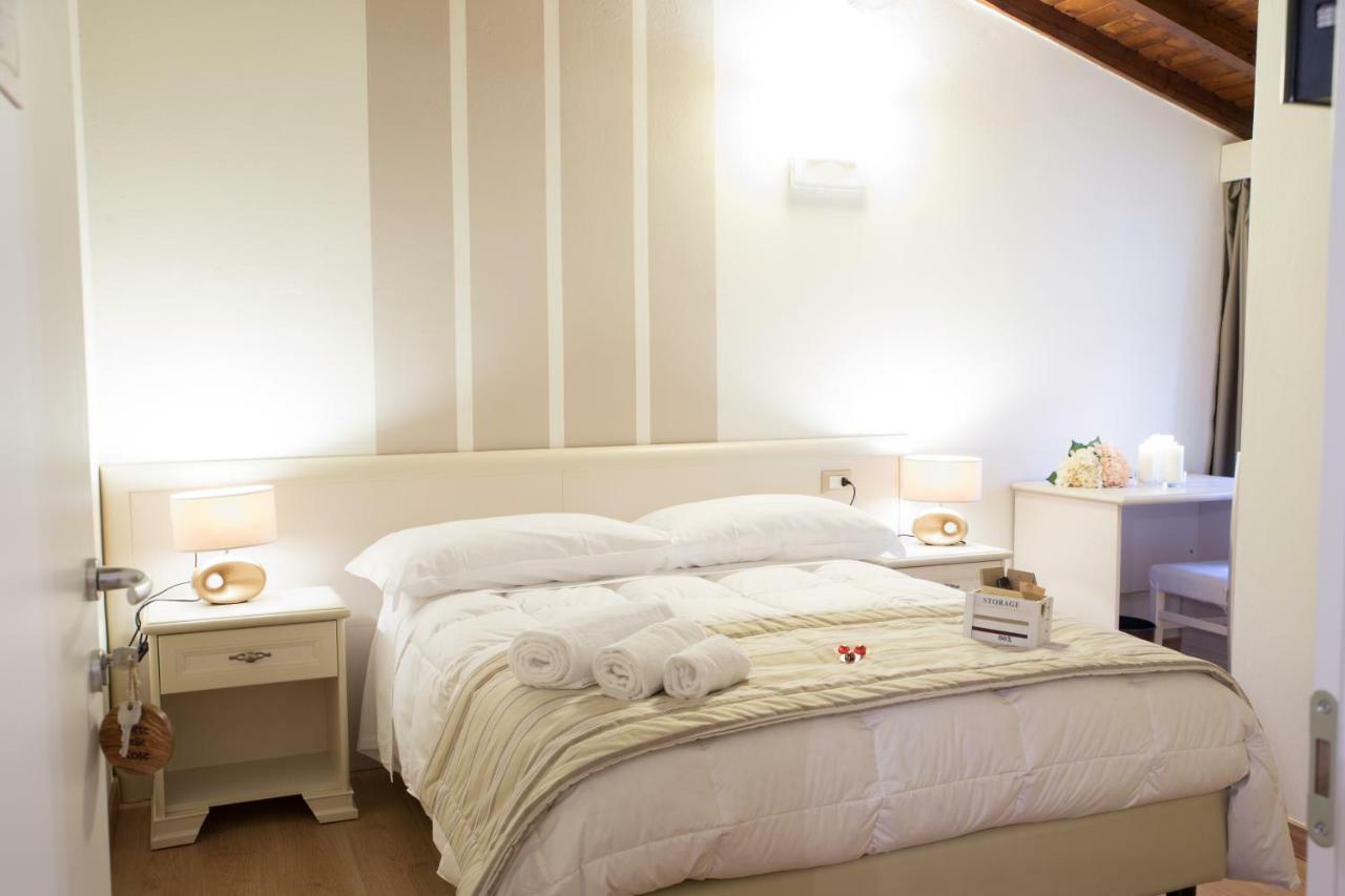 B&B Corte Delle Rose Castiglione Delle Stiviere Bagian luar foto