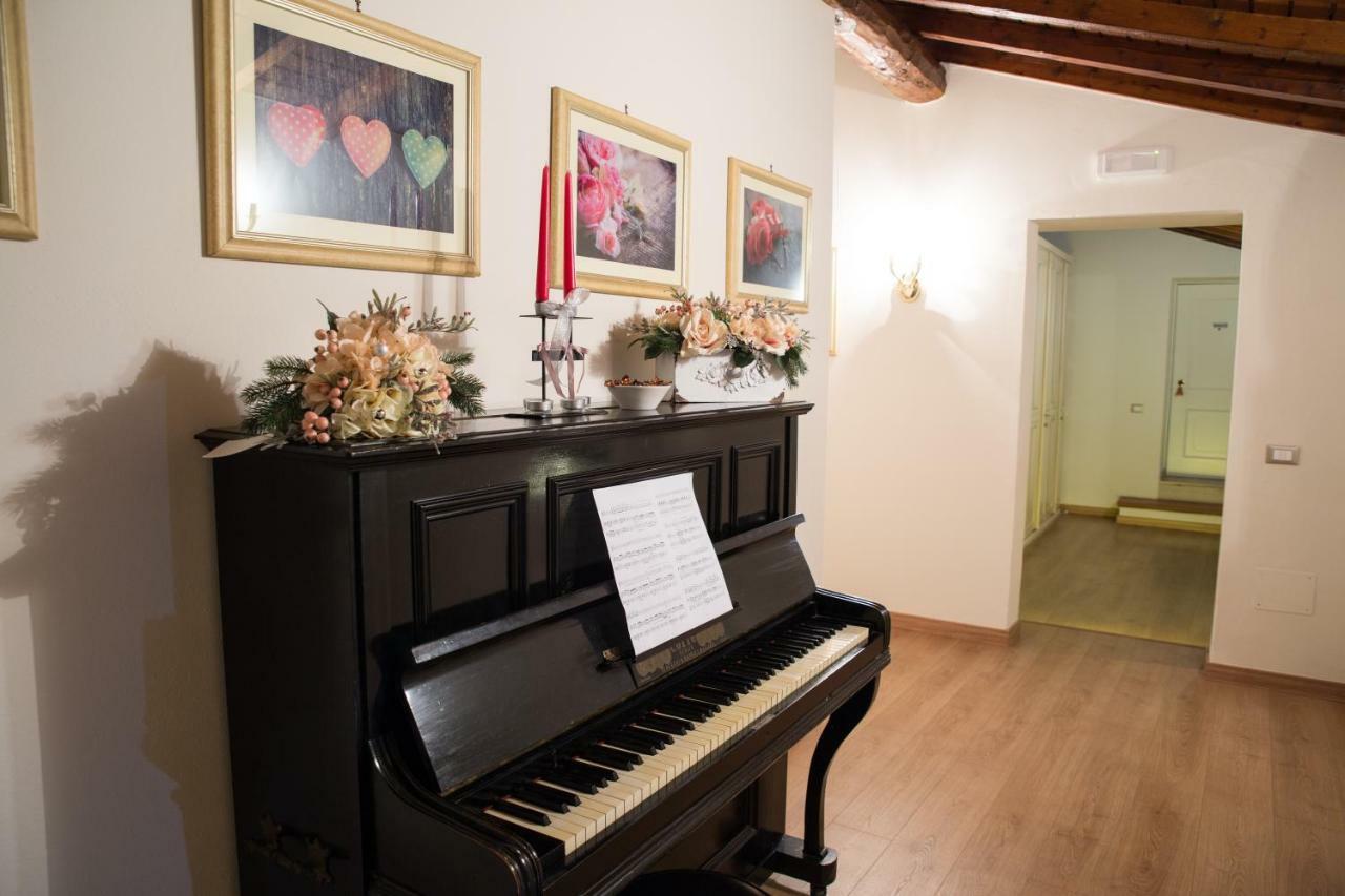 B&B Corte Delle Rose Castiglione Delle Stiviere Bagian luar foto